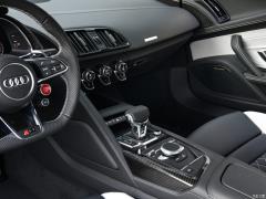Audi R8 (4S) Фото Audi R8 (4S)