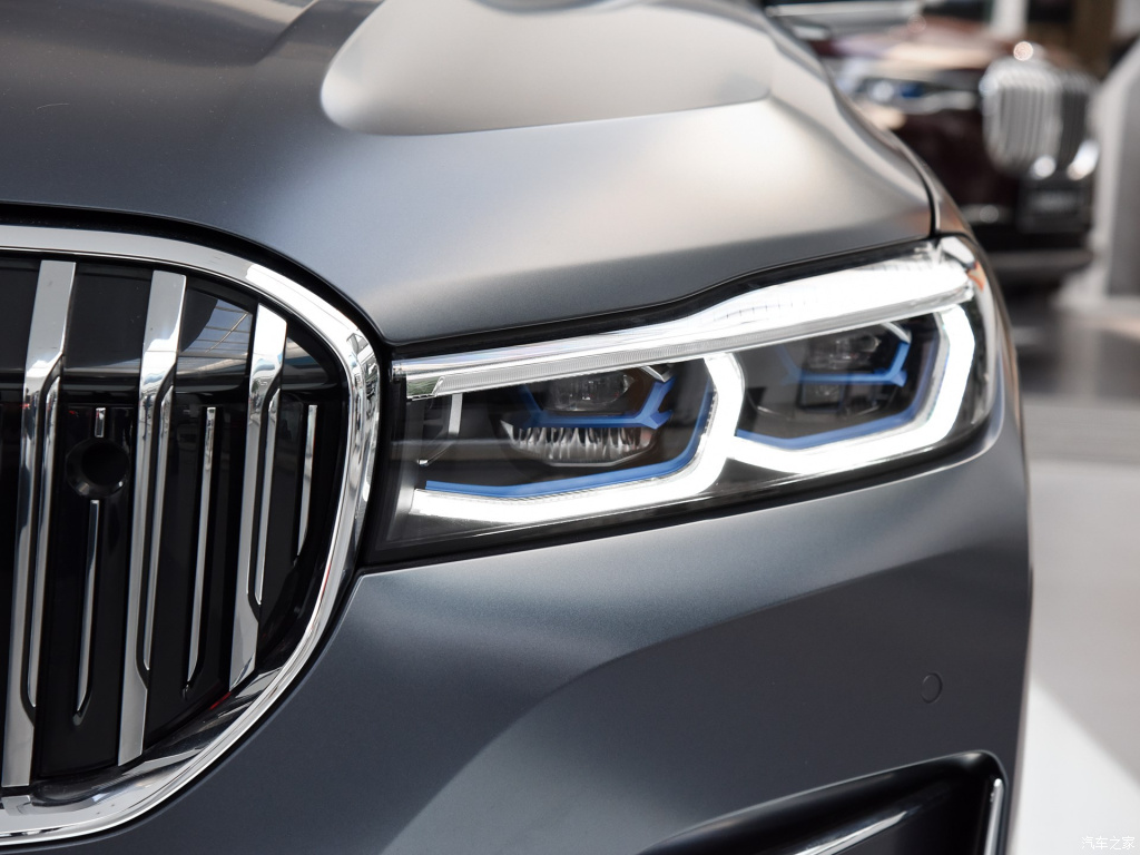 BMW 7 фото