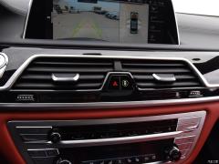 Обновленный спортивный костюм M760Li xDrive V12 2019 года 2019 facelifted M760Li xDrive V12 sports suit Фото 101 из 251