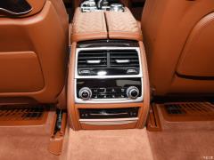 Обновленный спортивный костюм 750Li xDrive V8 M 2019 года 2019 facelifted 750Li xDrive V8 M sports suit Фото 490 из 540