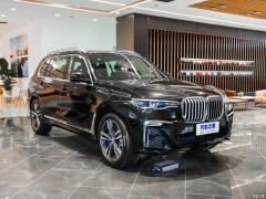 BMW X7 (G07) Фото BMW X7 (G07)