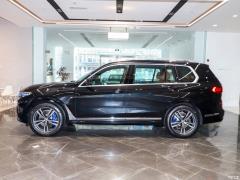 BMW X7 (G07) Фото BMW X7 (G07)