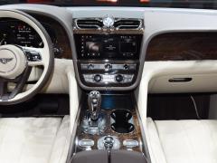 Bentley Bentayga  Фото Bentley Bentayga