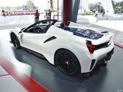 Ferrari 488 Spider  Фото Ferrari 488 Spider