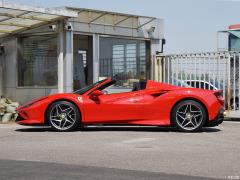 Ferrari F8 Tributo  Фото Ferrari F8 Tributo