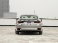 Фото 2.0 AT Comfort, Внешний вид кузова Фото Lexus ES200 (XV70), Внешний вид кузова