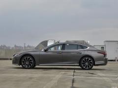 Lexus LS500 (XF50) Фото Lexus LS500 (XF50)