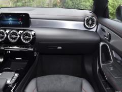 Mercedes-Benz CLA-Class (C118) Фото Mercedes-Benz CLA-Class (C118)