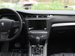 Peugeot 408  Фото Peugeot 408