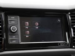 2020 TSI330 5-местная полноприводная стандартная версия 2020 TSI330 5-seater two-wheel drive standard version Фото 177 из 825