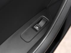 2021 TSI330 5-местный полноприводный роскошный премиум-выпуск 2021 TSI330 5-seater two-wheel drive luxury premium edition Фото 445 из 825