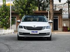 Skoda Octavia (A8) Фото Skoda Octavia (A8)
