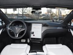 Tesla Model S  Фото Tesla Model S