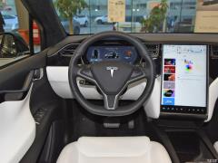 Tesla Model X  Фото Tesla Model X