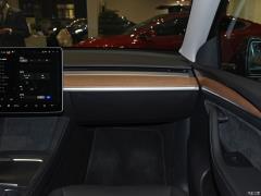 Tesla Model Y  Фото Tesla Model Y