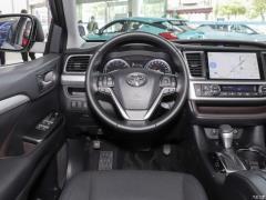 Toyota Highlander (XU70) Фото Toyota Highlander (XU70)